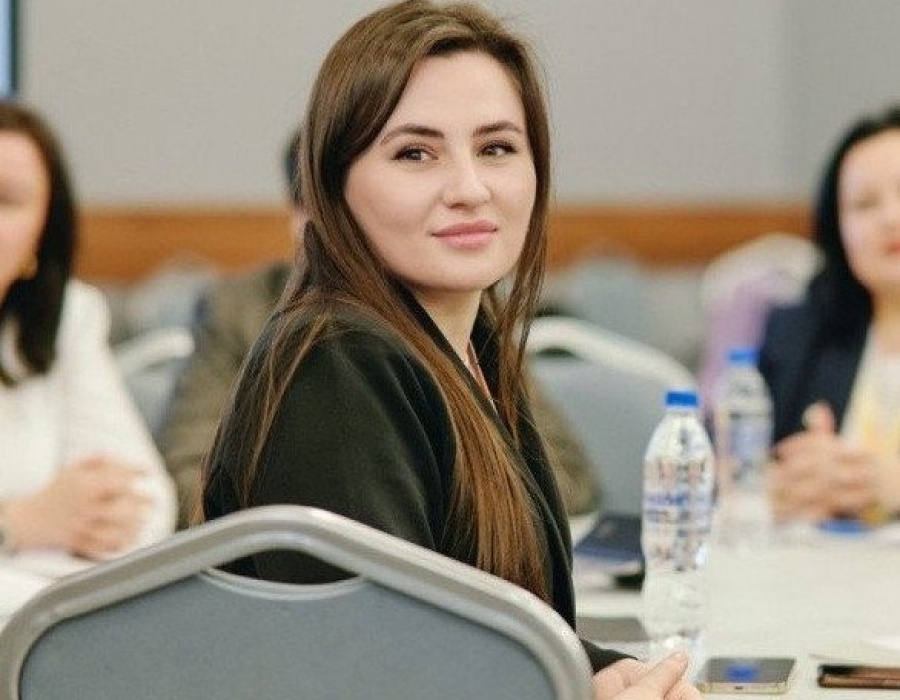 Халимат Джашаровна на встрече с коллегами